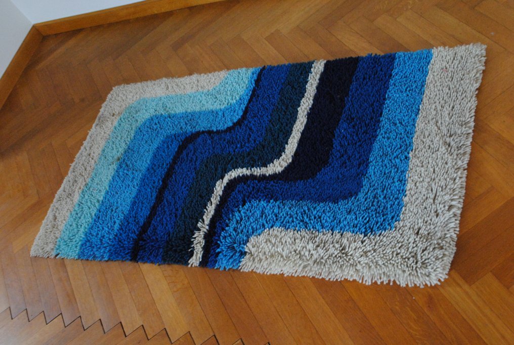 Analytisch Geladen Schurk Desso - vintage tapijt voorzien van geometrisch patroon - Catawiki