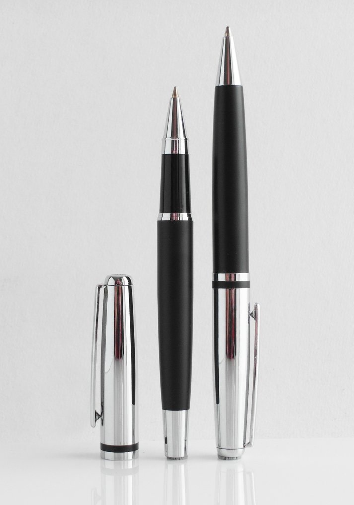 Balenciaga: pen set: ballpoint pen and rollerball pen -