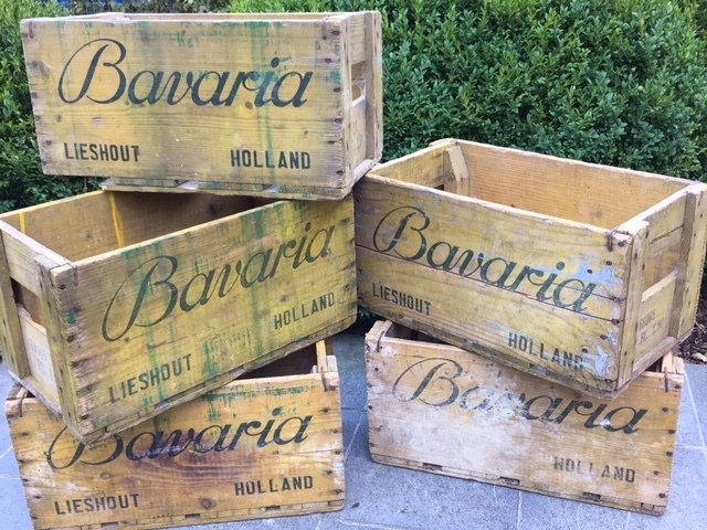 Maaltijd interferentie Verward zijn BAVARIA LIESHOUT - oude houten antieke bierkratten kisten - Catawiki
