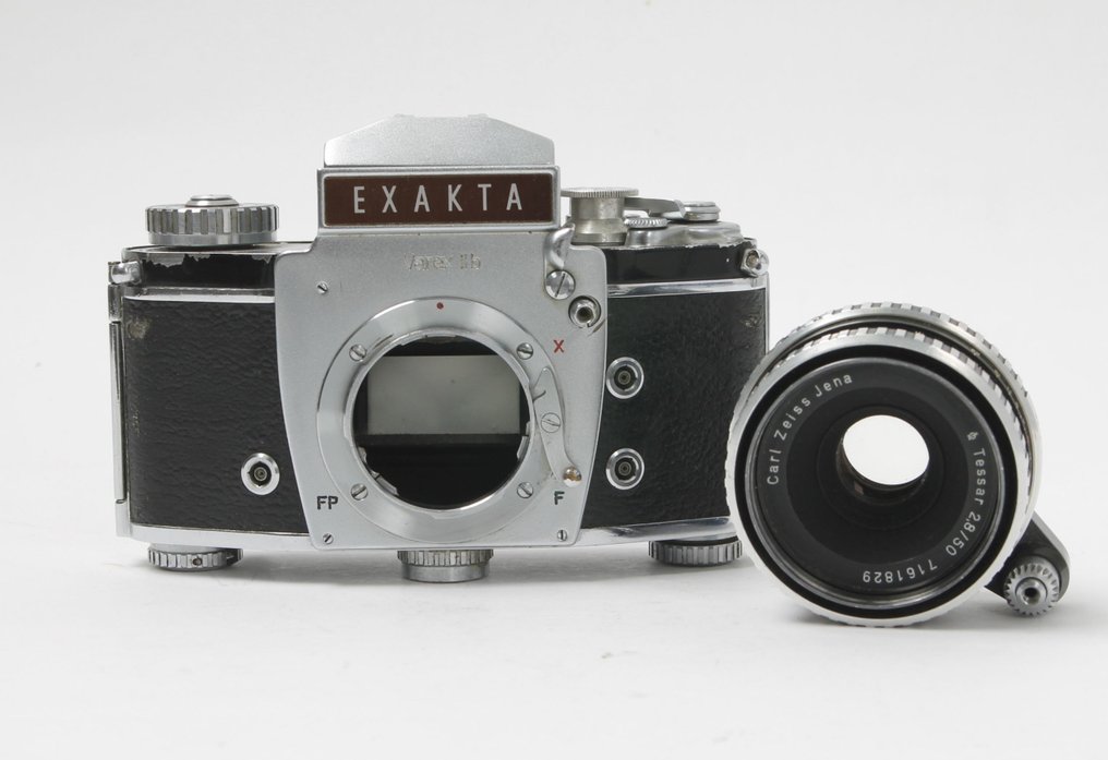 EXAKTA VAREX llb + ZEISS TESSAR 2.8/50