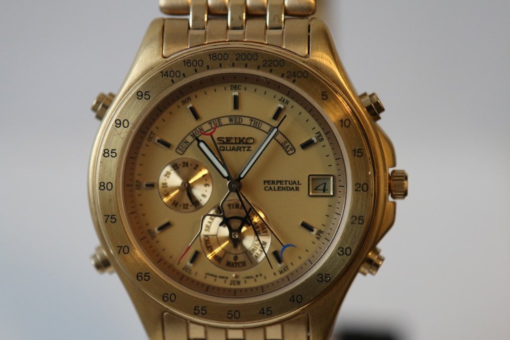 Føde Hvad Bestil NOS Seiko 6M13 - 7010 Perpetual Calendar - Men's Wristwatch - Catawiki