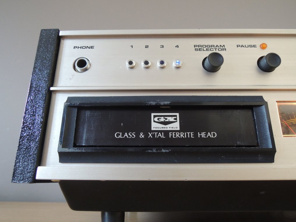Akai AKAI GXR-82D 8 Track Deck Faceplate Rated 8 out of 10 Parting Entire GXR-82D. 