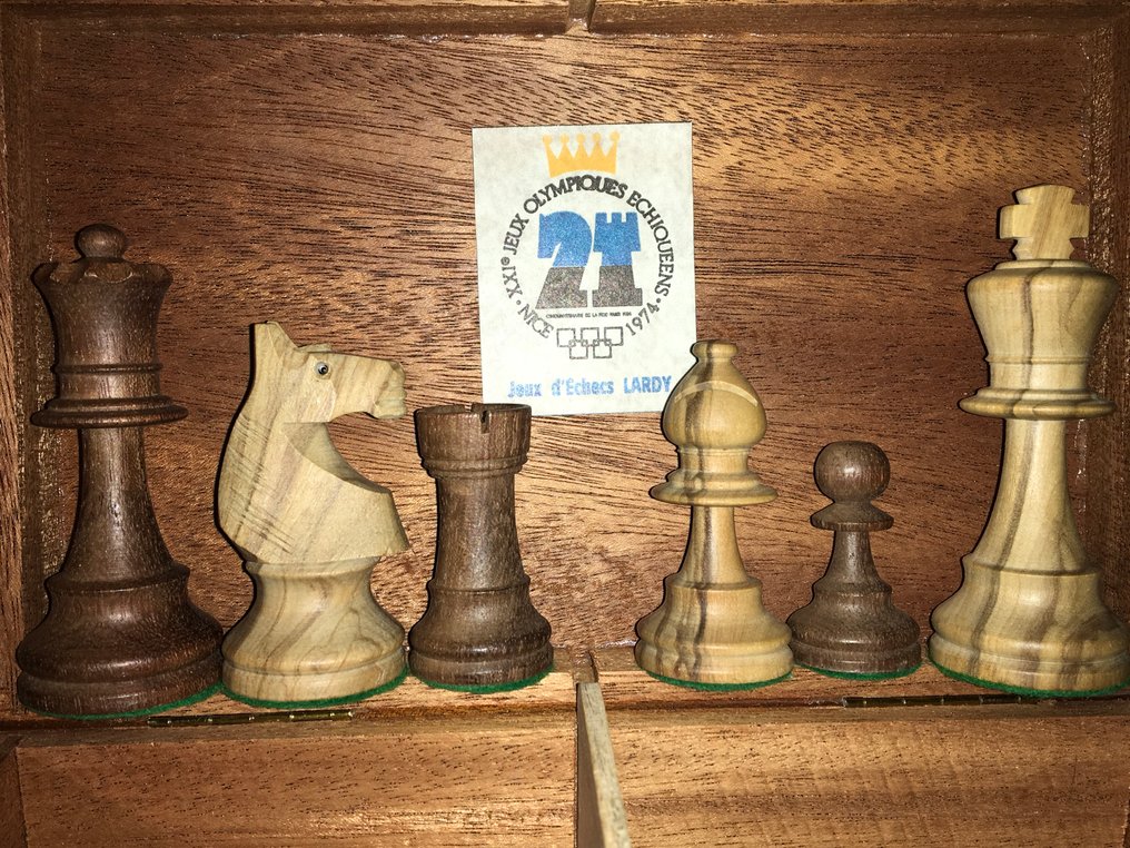 Classic Lardy chess pieces of Boxwood - Catawiki