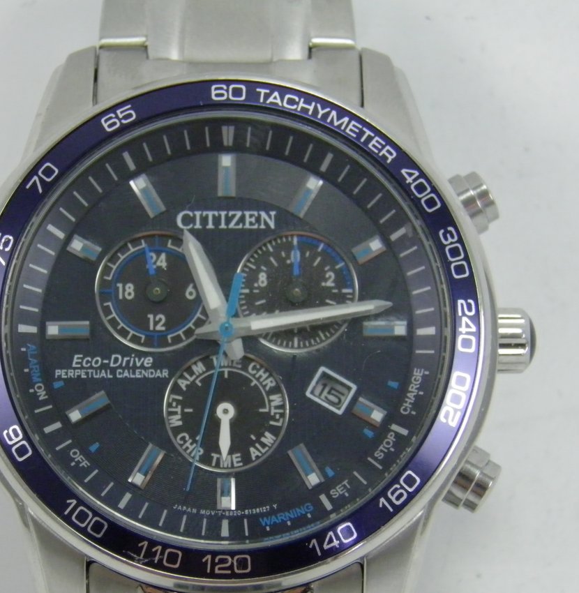 Wristwatches Citizen CITIZEN ECO-DRIVE PERPETUAL CALENDAR E820 MENS WATCH  