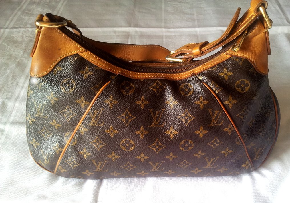 Louis Vuitton Berkeley Handbag 348147  Collector Square