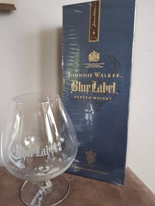 Johnnie Walker Blue Label with special glass - Catawiki
