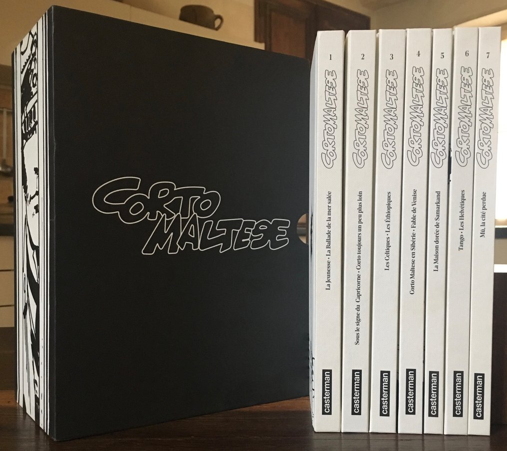 Corto Maltese Intégrale De Luxe En 16 Volumes Pratt, Hugo - Corto Maltese - Coffret intégrale noir et - Catawiki