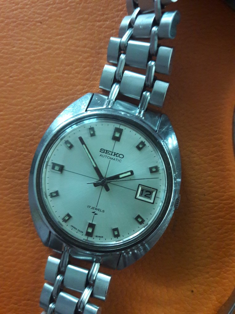 Seiko 7005-8032 automatic model ,original bracelet , rare - Catawiki
