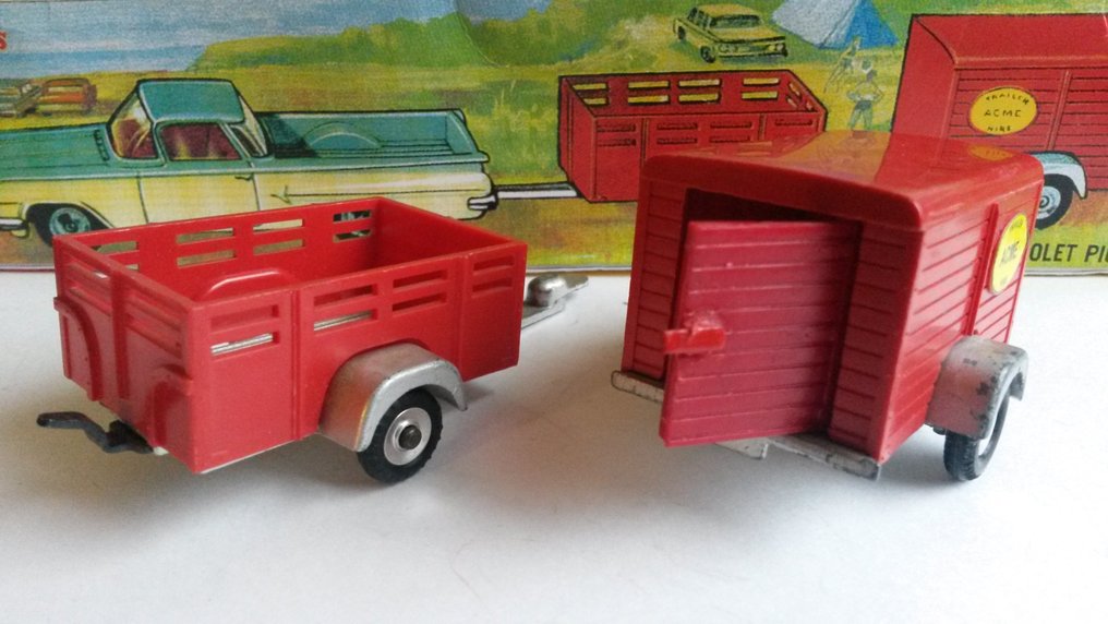Dinky Toys - Scale 1/43 - Chevrolet 