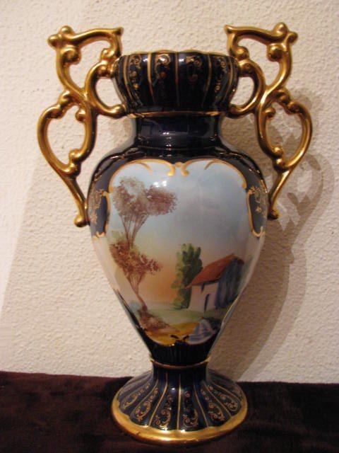 Alcobaça - Empire style vase - - Ceramic -