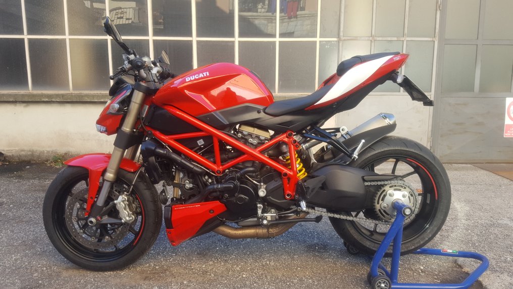Streetfighter v4 Lamborghini