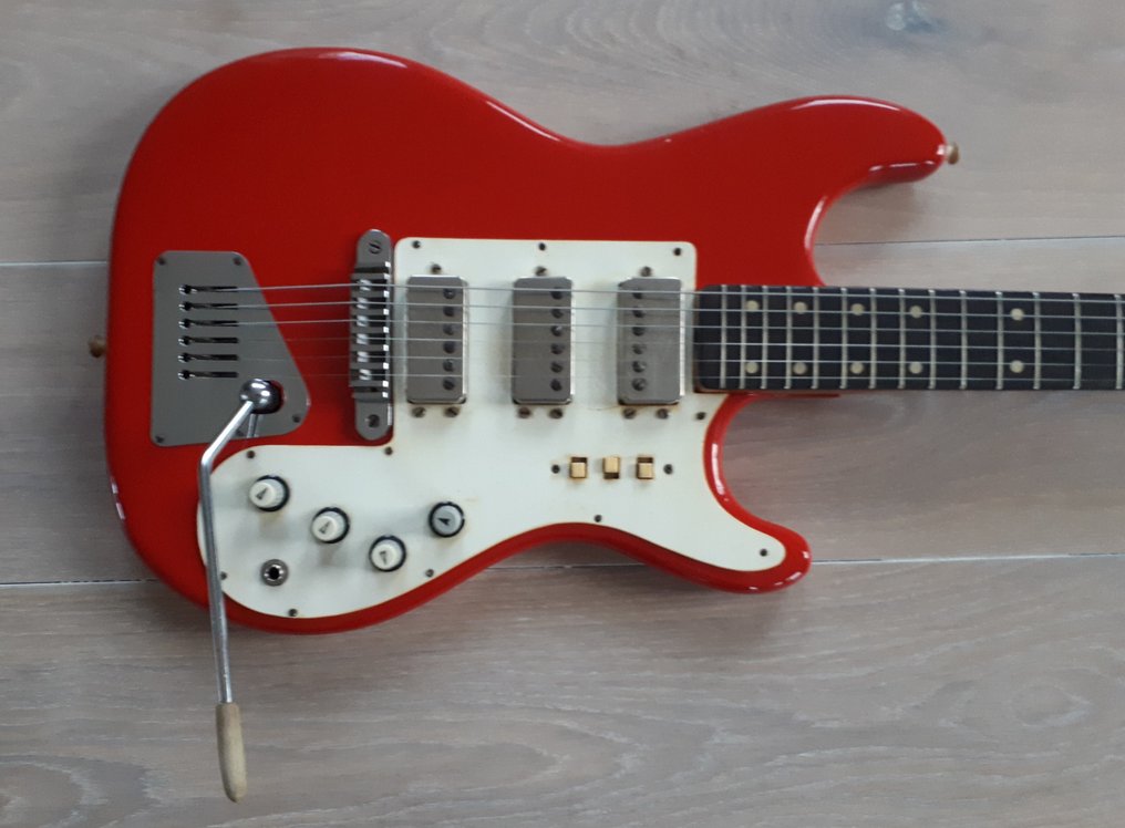 schandaal Rafflesia Arnoldi regio Hofner 173 c. 1963 Red Vintage guitar - Catawiki
