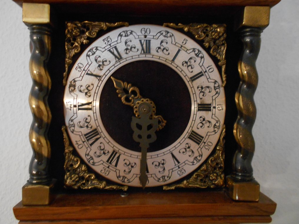 “Zaanse” clock "Nu elck syn sin" Period 1960 Catawiki