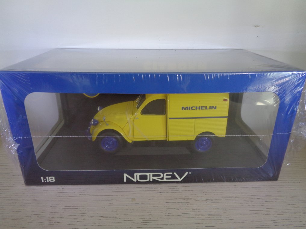 Norev - 1:18 - Citroën 2CV Azu Michelin-1957 - Catawiki