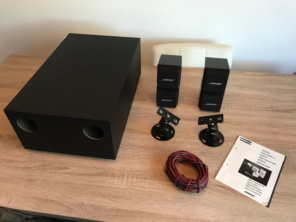 Complete BOSE 5 1 Speaker System + -