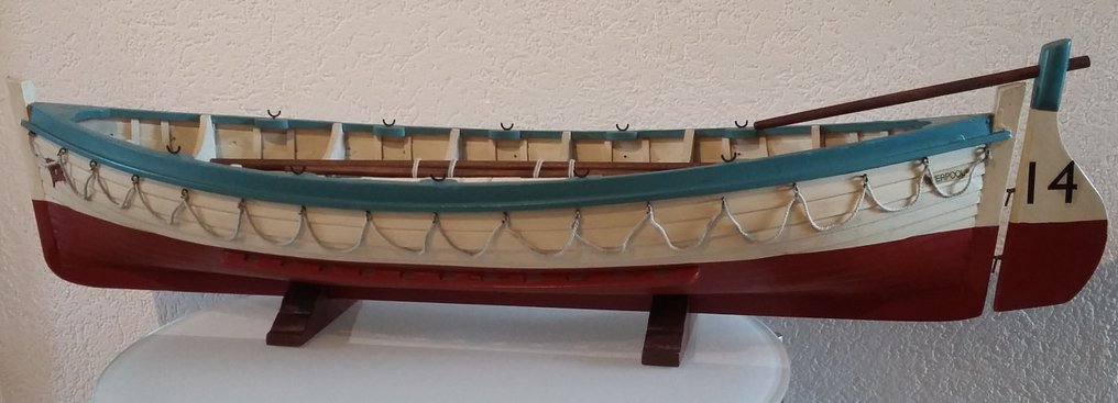 Model of lifeboat 14 of the Titanic - Catawiki