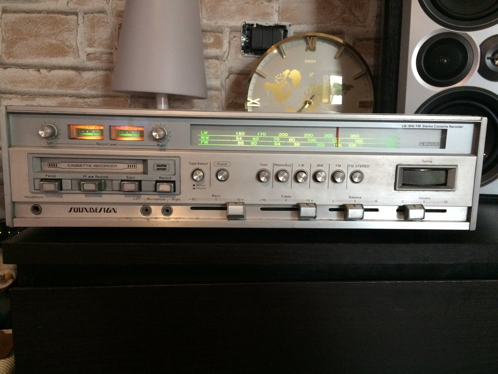 Synth amplifier, cassette player, SOUNDESIGN 5556 Catawiki