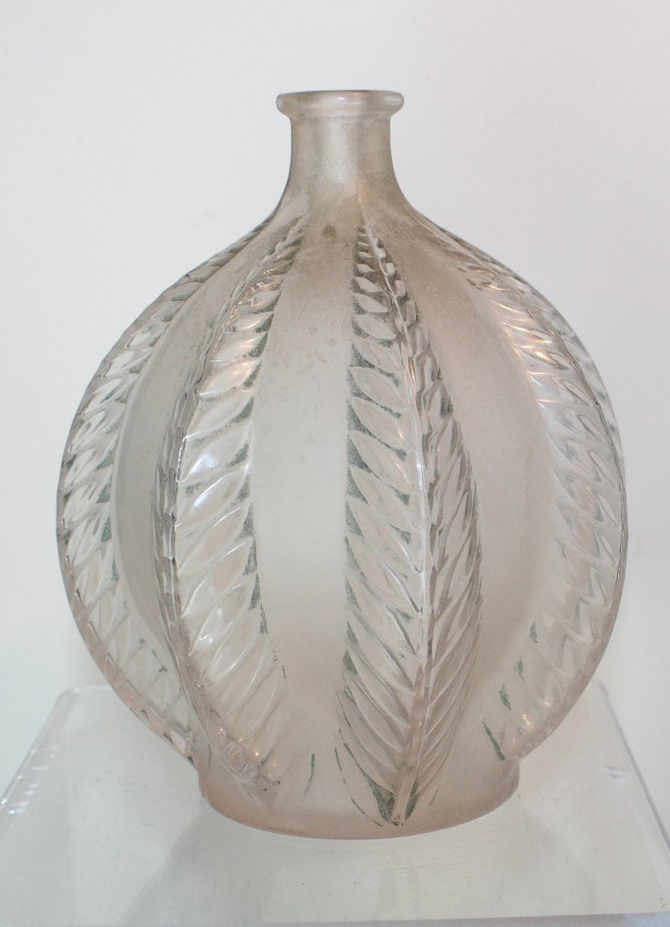 René Lalique - Vase "Malines" (1) -