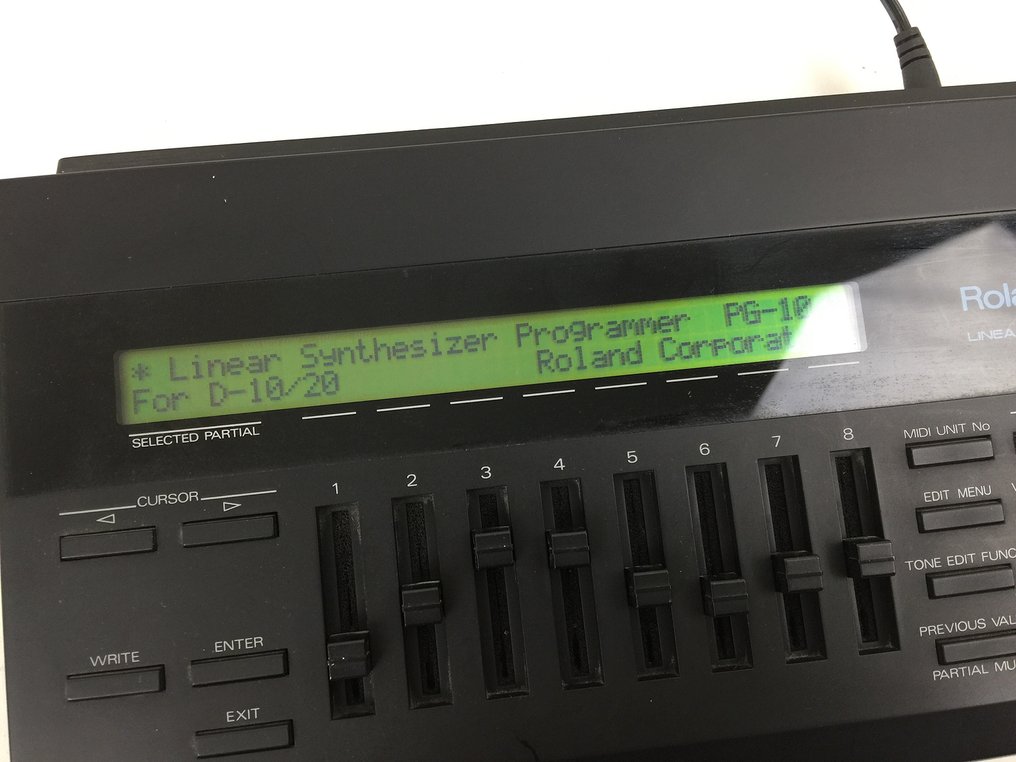 Roland - PG-10 - Linear Synthesizer Programmer - Controller - Catawiki