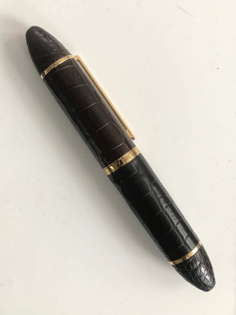 Sold at Auction: Louis Vuitton, Louis Vuitton Cargo Alligator Black & Silver  plated Ballpoint Pen