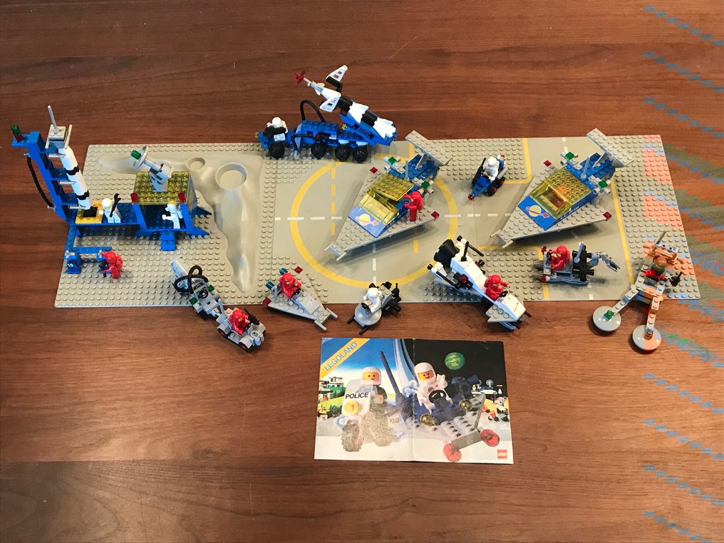 LEGO Vintage - Vintage Space 10 sets and 1 set of Two - Catawiki