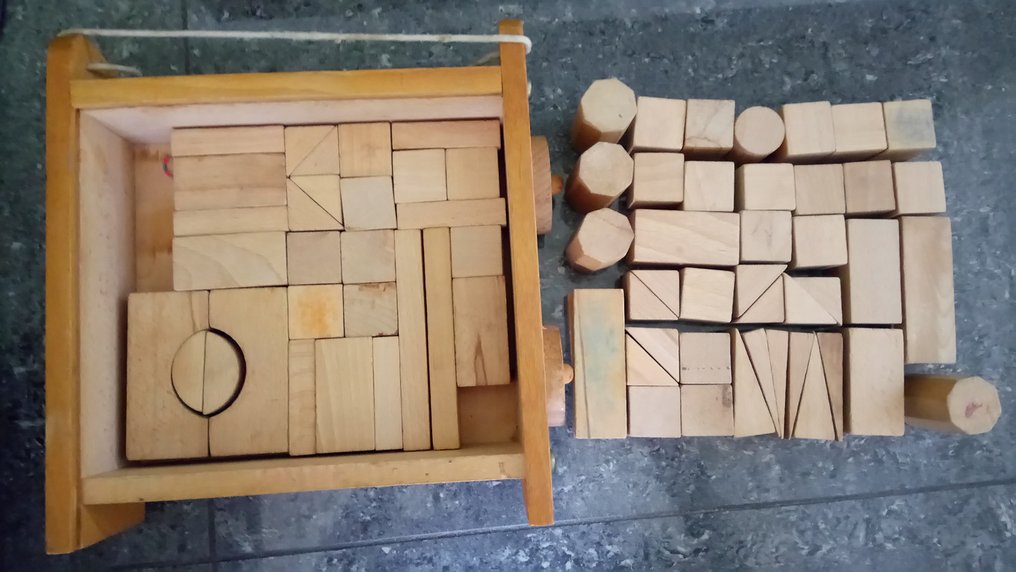Zullen Merchandiser Pijlpunt Houten vintage blokkenkar met houten blokken - Hout - Catawiki