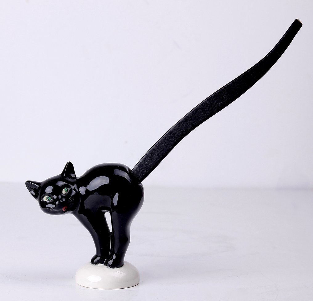 Goebel - beeldje een kat met houten staart - Catawiki