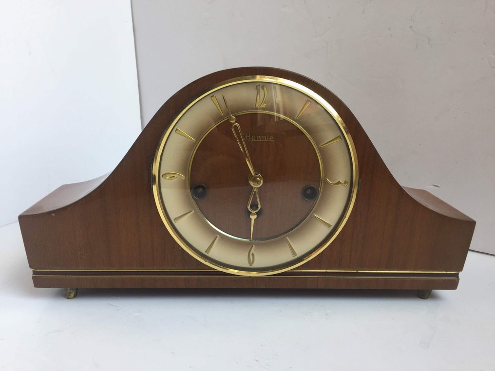 art deco hermle clock with fully working and key - Catawiki