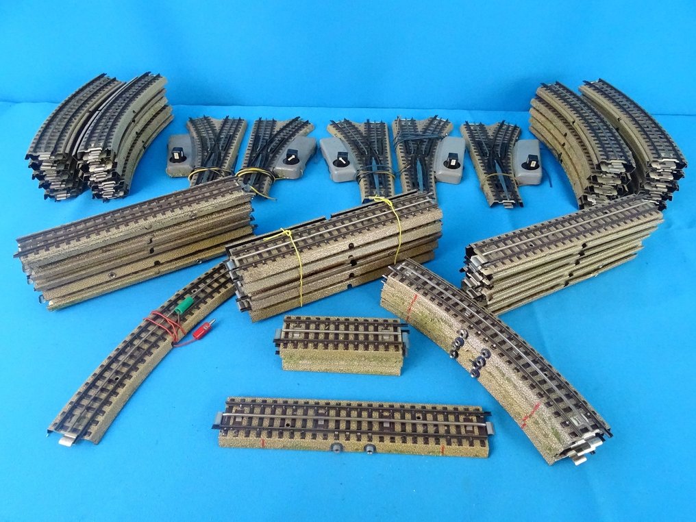 Märklin - Tracks - party with old M-Rails with -