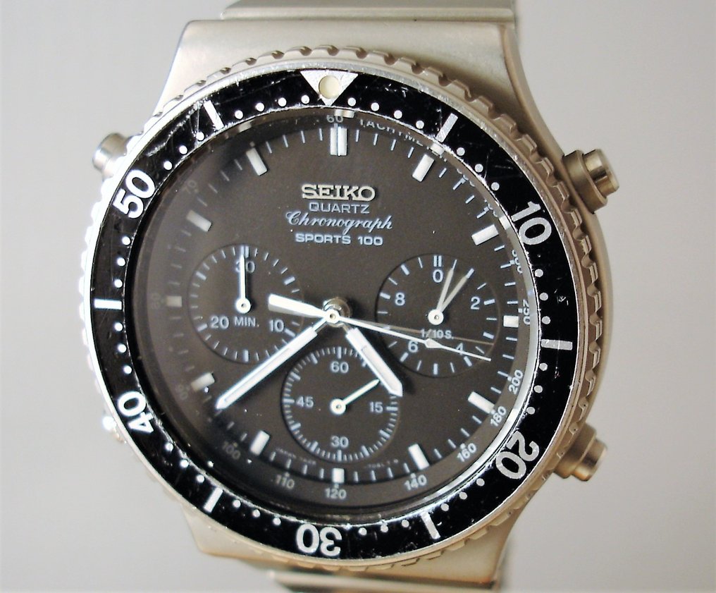 Seiko - Chronograph 100 Sports Black Dial - 7A28-7040 