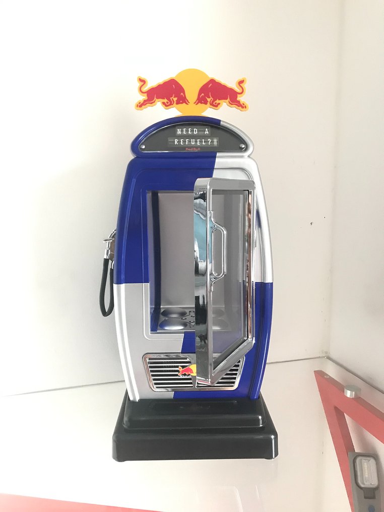 overdrijven Overblijvend Hoofdstraat Red Bull - Brandstofpomp koelkast (1) - Aluminium, Plastic, - Catawiki