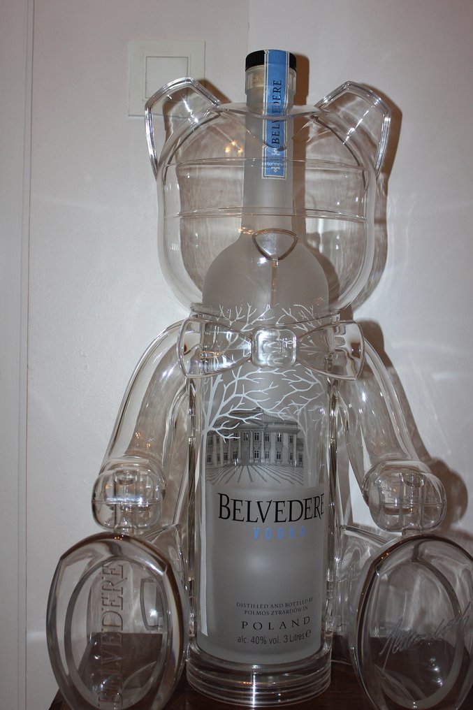 Belvédère - Belve-Bear by Jean-Roch + empty dummy bottle - - Catawiki