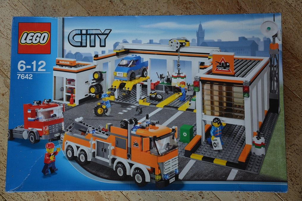 udvikle Diplomatiske spørgsmål præsentation LEGO - City - 7642 - Buildings + Vehicles Garage - Catawiki