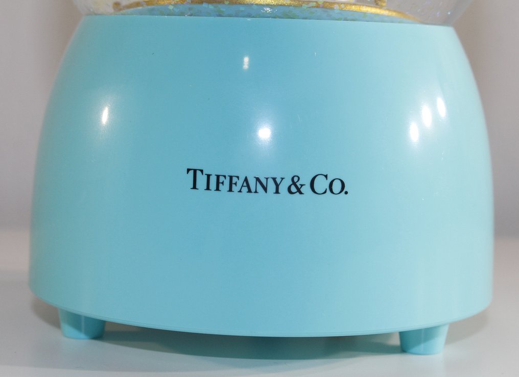 glass - Tiffany & Co huge musical carousel snow globe - Catawiki