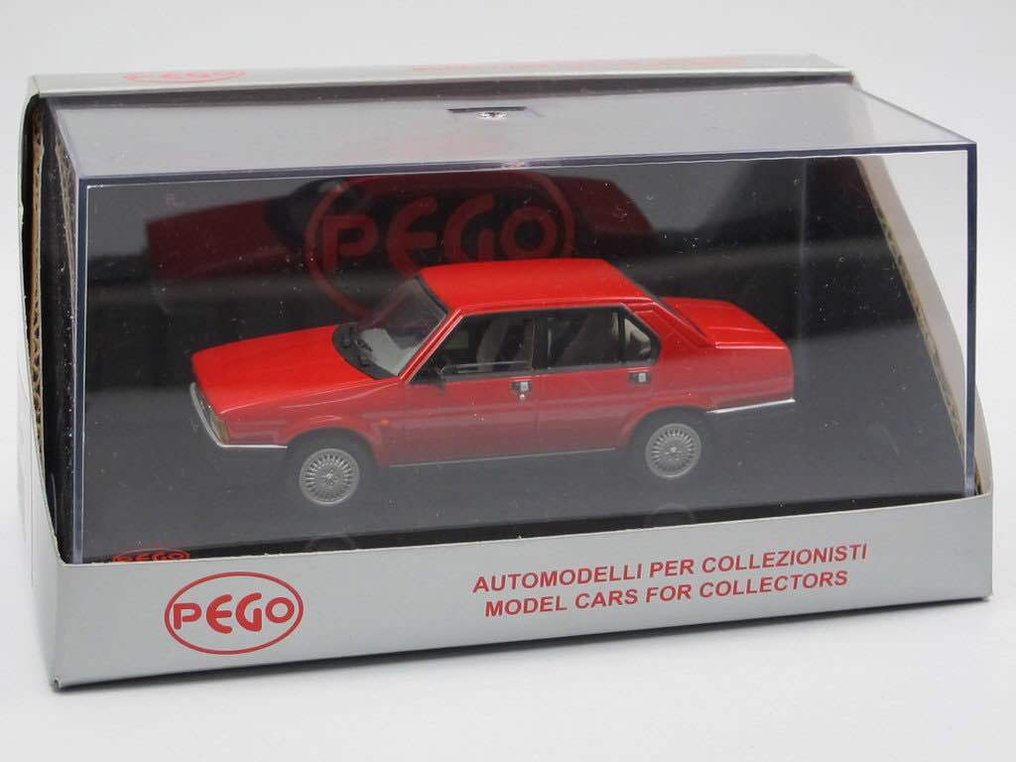 Pego - 1:43 - Alfa Romeo 33 - Alfa Romeo 90 super - Alfa - Catawiki