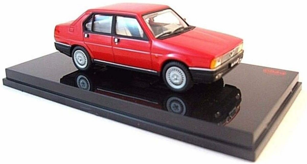 Pego - 1:43 - Alfa Romeo 33 - Alfa Romeo 90 super - Alfa - Catawiki