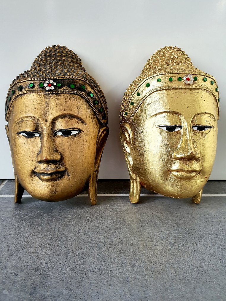 Zuiver Vlek Koreaans Boeddha maskers!! Myanmar in goud verguld, versierd met - Catawiki