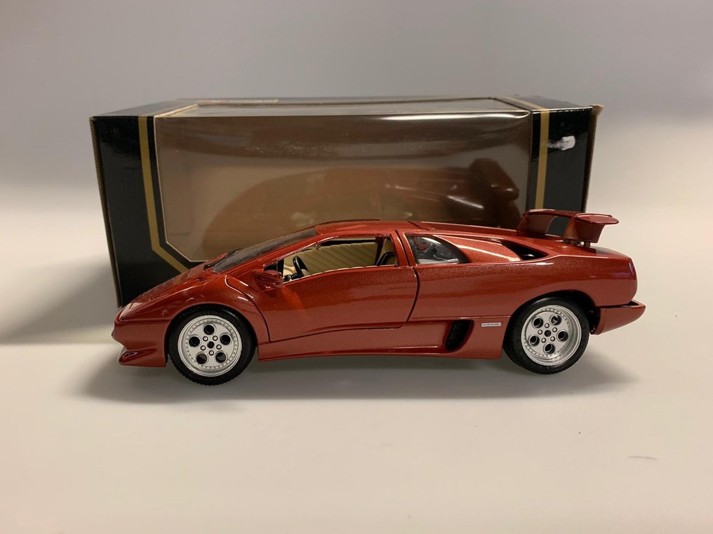Bburago Diamonds - 1:18 - Lamborghini Diablo 1990 - - Catawiki