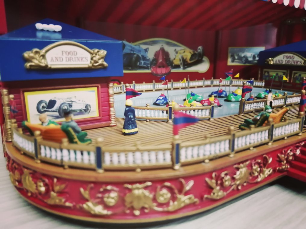 Gold Label Collection - Mr. Christmas Gold Label World's ...