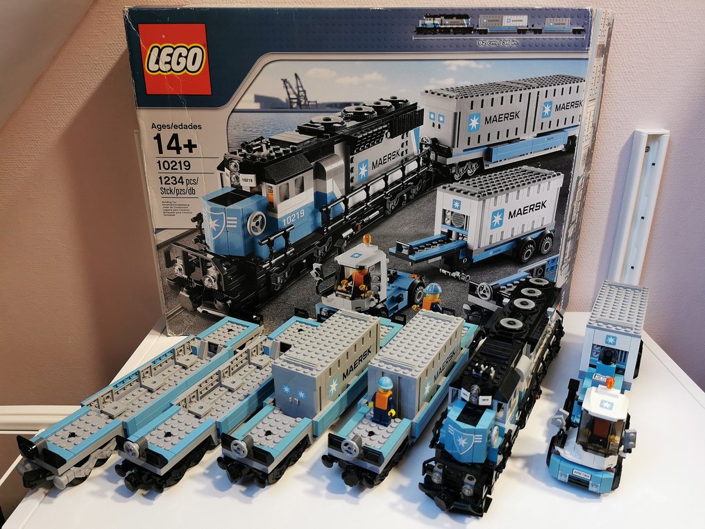 LEGO - Creator - 10219 - MAERSK train and 2 MOC wagons - Catawiki