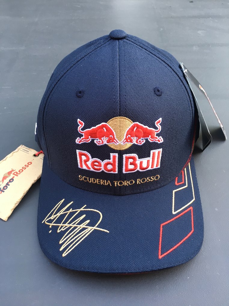 Accountant achtergrond Uittreksel Toro Rosso / Red Bull Racing - Formula One - Max Verstappen - Catawiki