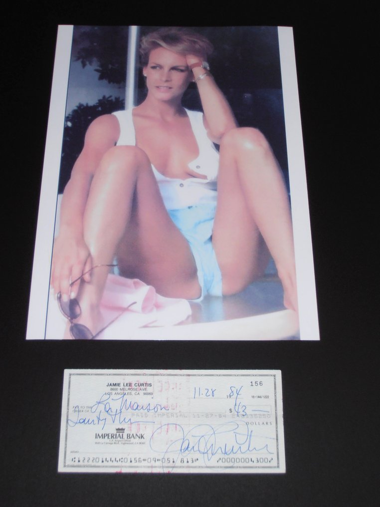 Jamie Lee Curtis - Autograph, Photogrph, Signed check, - Catawiki