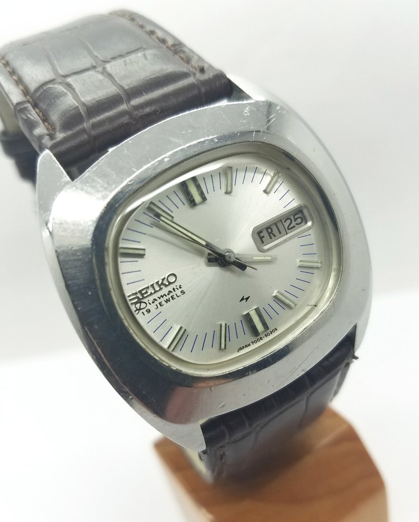 seiko 7006 19 jewels