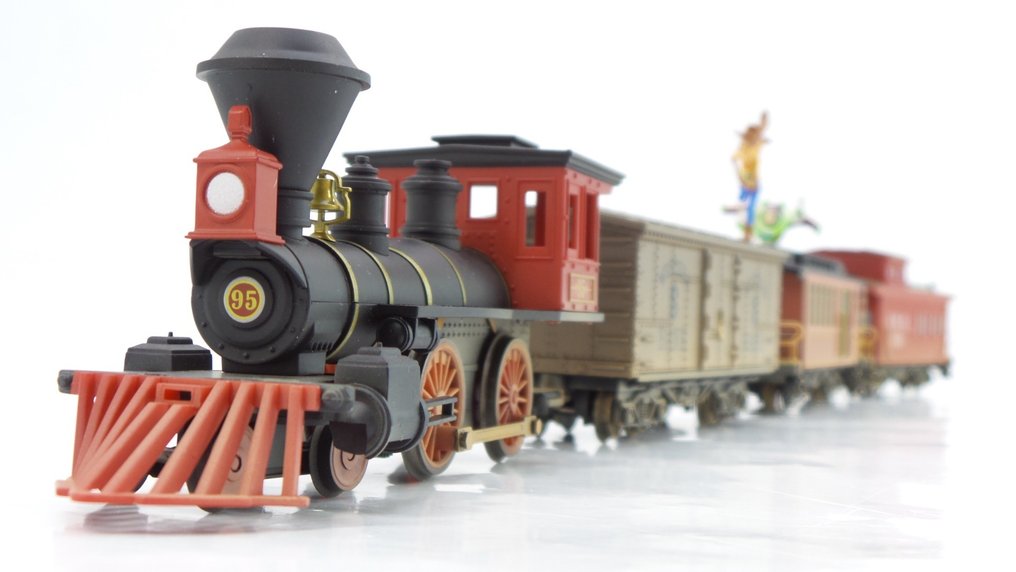 Toy Story LionChief Train Set By Lionel lupon.gov.ph