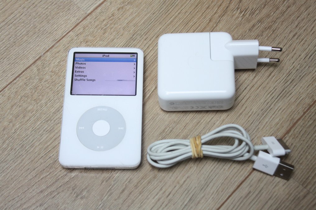 Apple iPod Classic 5th Gen Enhanced 30 GB - With original - Catawiki