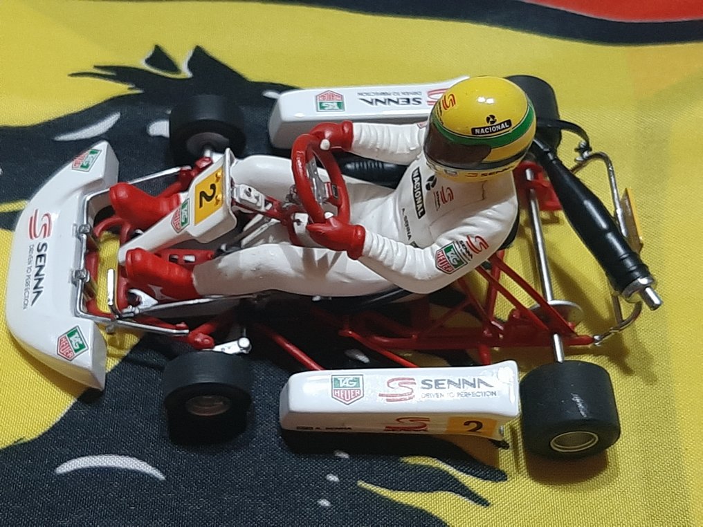 ミニチャンプス 1/18 カート A.セナ 1993 PARIS BERCY