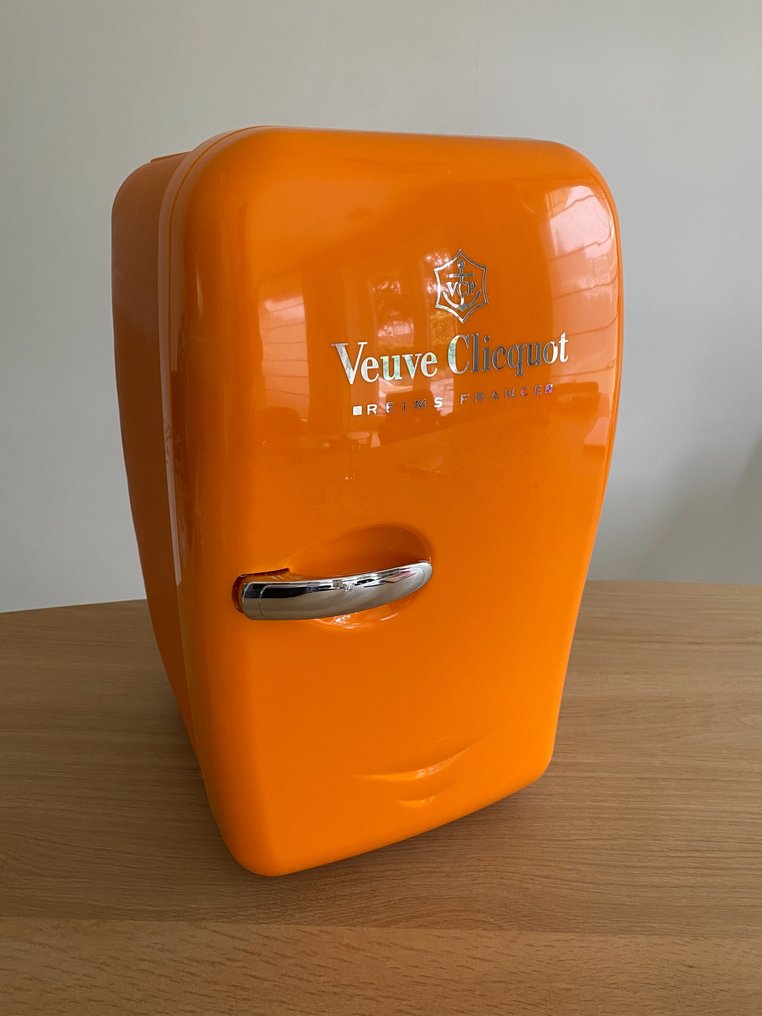 mini champagne fridge