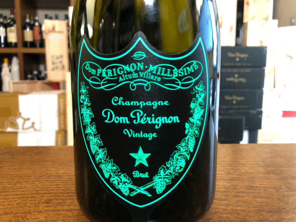 2010 Dom Perignon, Luminous - Champagne Brut - 1 Bottle ...