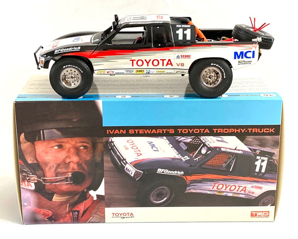宅送] 最終値下げ Autoart TOYOTA TROPHY TRUCK tv.lmta.lt