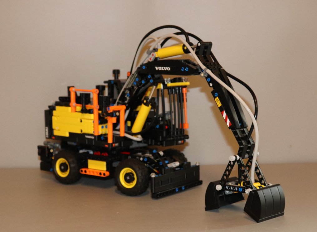 LEGO - Technic - 42053 - Excavator with grab - Volvo EW160E - Catawiki